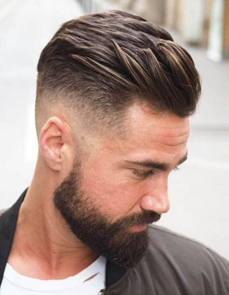 Foto af fashionable haircuts med skæg